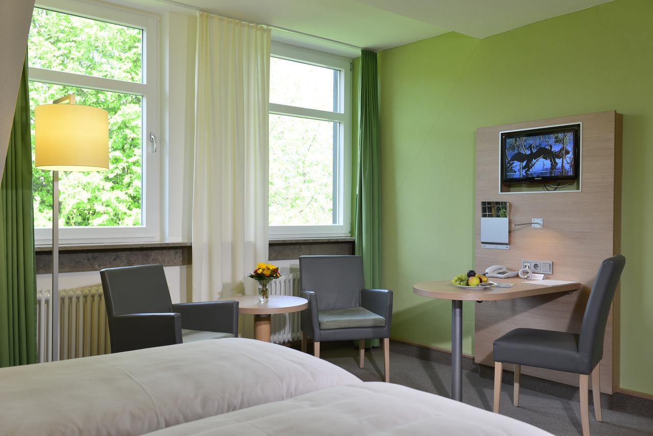 Tagungszentrum Schmerlenbach Hösbach Exteriör bild
